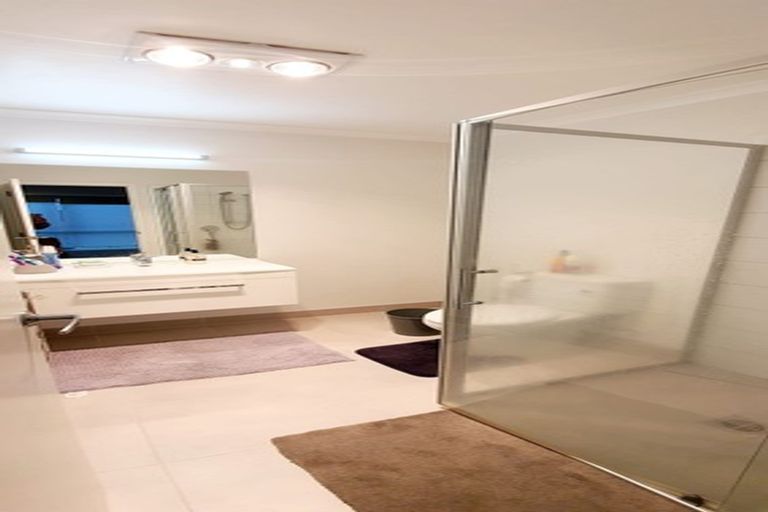 Photo of property in 22 Kapia Drive, Takanini, 2112