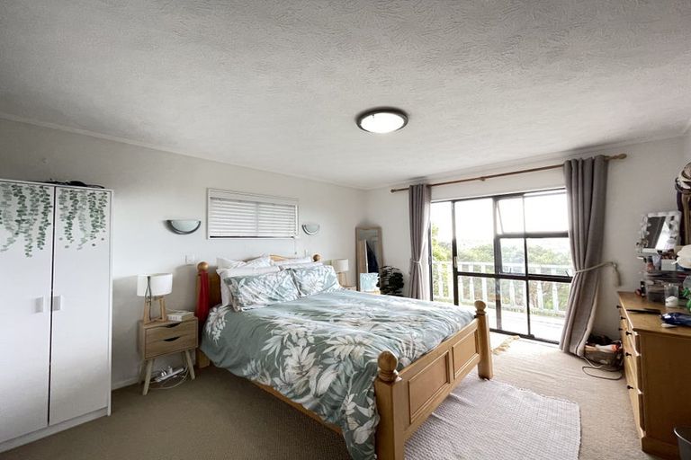 Photo of property in 947 East Coast Road, Torbay, Auckland, 0630