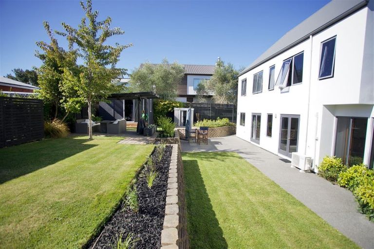 Photo of property in 88 Merivale Lane, Merivale, Christchurch, 8014