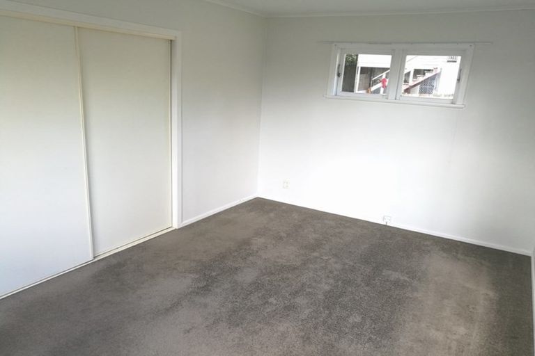 Photo of property in 74 Salamanca Road, Sunnynook, Auckland, 0620