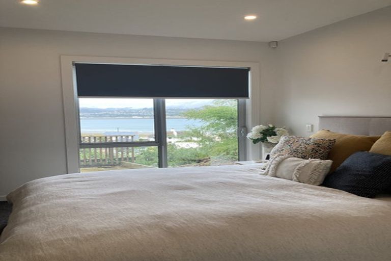 Photo of property in 216d Sutherland Road, Lyall Bay, Wellington, 6022