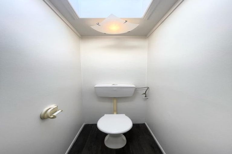 Photo of property in 35 Stanniland Street, Sunnyhills, Auckland, 2010