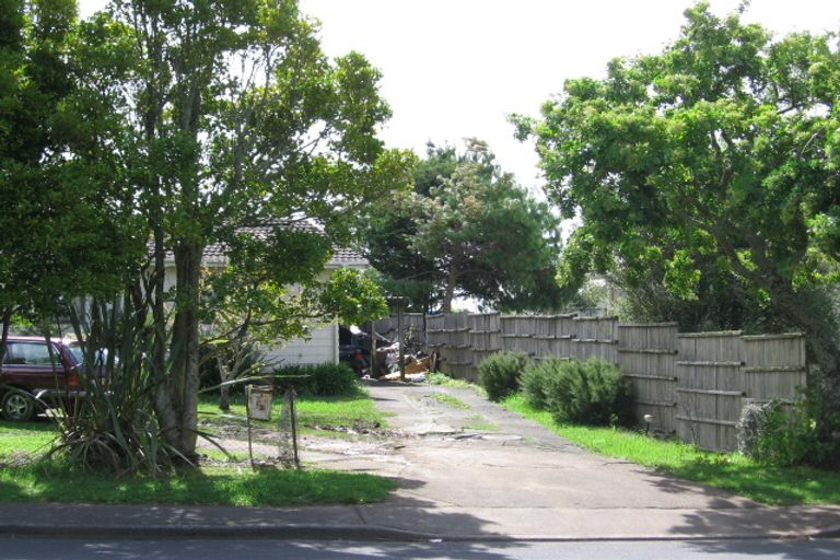 Photo of property in 81 Solar Road, Glen Eden, Auckland, 0602
