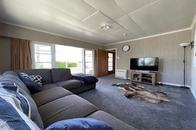 Photo of property in 49 Park Street, Winton, 9720