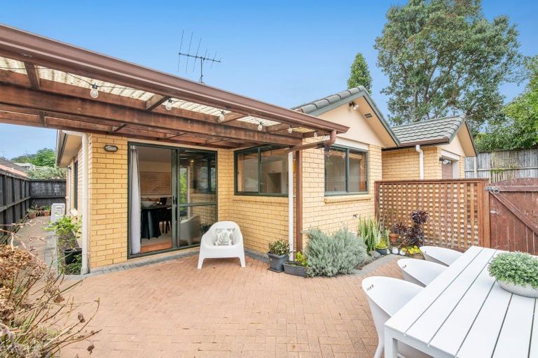 Photo of property in 4 Red Hibiscus Road, Stanmore Bay, Whangaparaoa, 0932