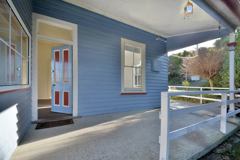 Photo of property in 22 Queen Street, Brighton, Dunedin, 9035