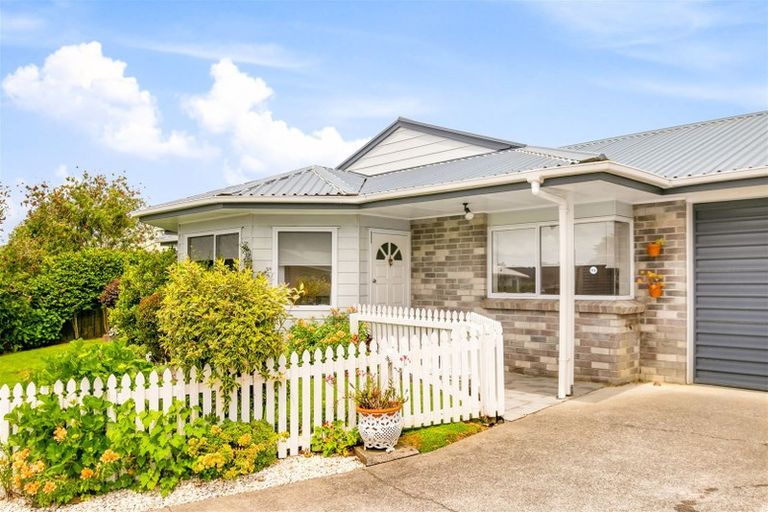 Photo of property in 299b Glengarry Road, Glen Eden, Auckland, 0602