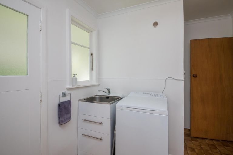 Photo of property in 6 Trent Avenue, Hokowhitu, Palmerston North, 4410