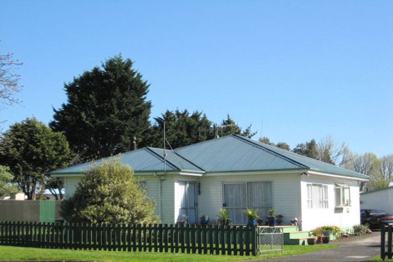 Photo of property in 1 Kimihia Road, Huntly, 3700