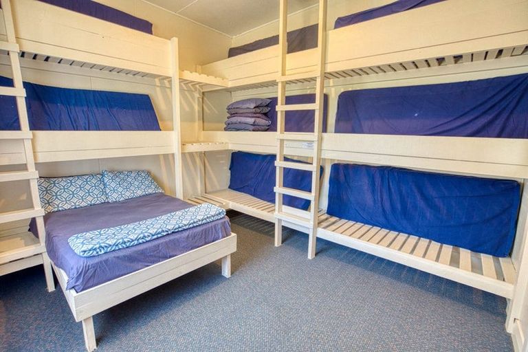 Photo of property in 55 Ahau Street, Moana, 7872