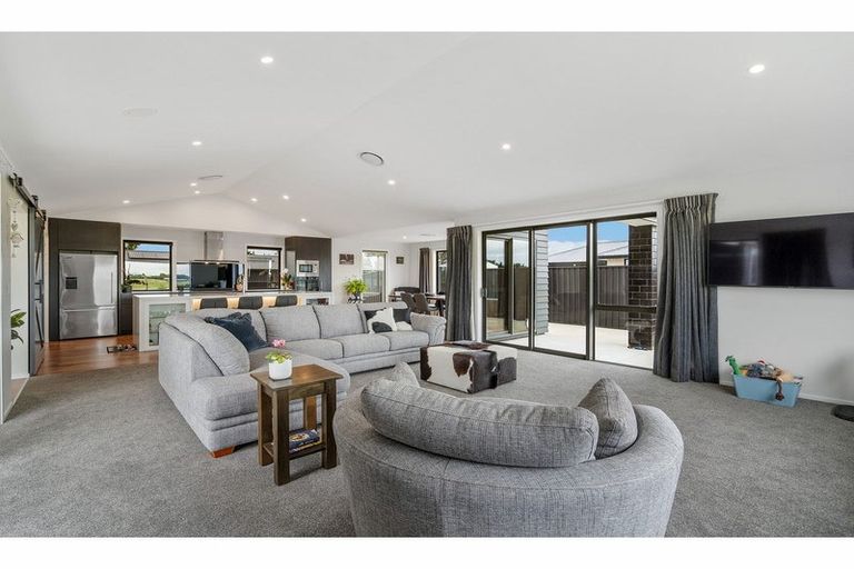 Photo of property in 24 Lindsay Way, Grasmere, Invercargill, 9810