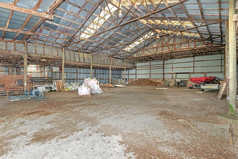 Photo of property in 95 Paremata Road, Tolaga Bay, 4077