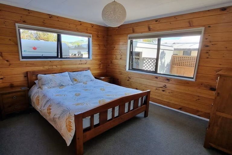 Photo of property in 11 Somerville Lane, Brightwater, 7022