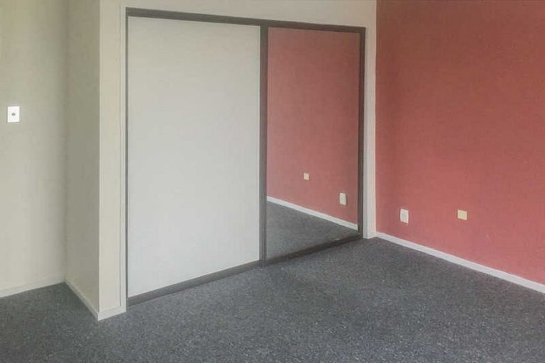 Photo of property in 1/6 Calverton Place, Halswell, Christchurch, 8025