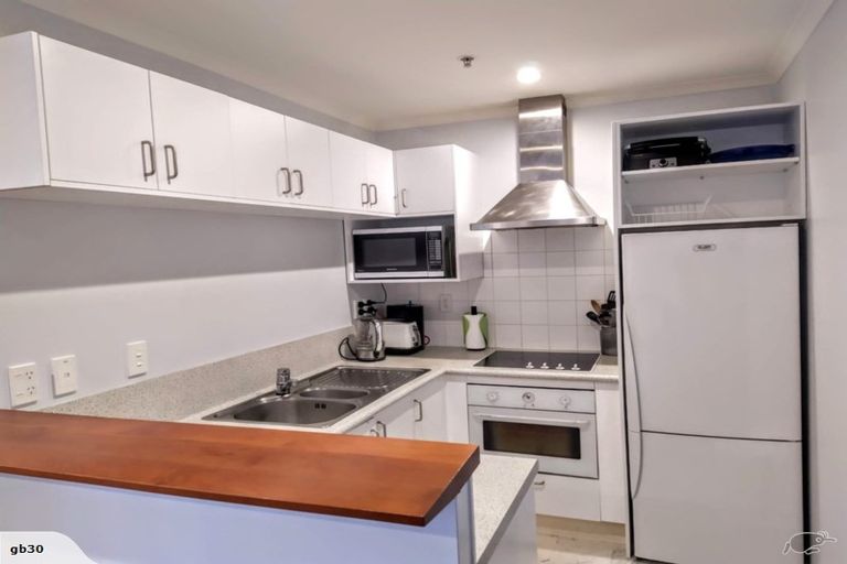 Photo of property in Terrace Heights Apartments, 14b/163 The Terrace, Wellington Central, Wellington, 6011