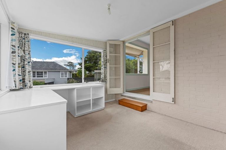 Photo of property in 30 Abbotleigh Avenue, Te Atatu Peninsula, Auckland, 0610