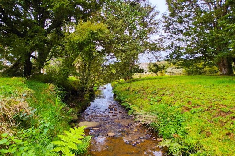 Property details for 137 Opouteke Road, Kaihu, Dargaville, 0379