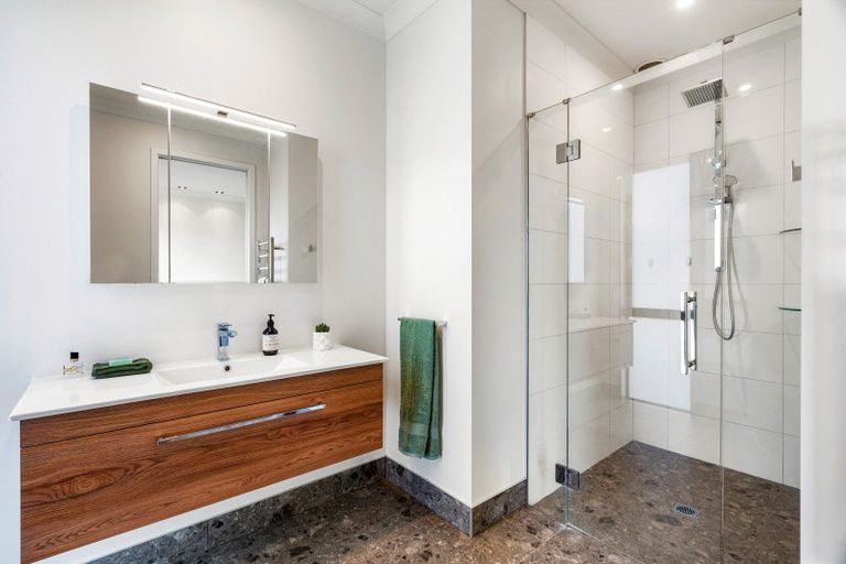 Photo of property in 3 Saint Andrews Road, Havelock North, 4130