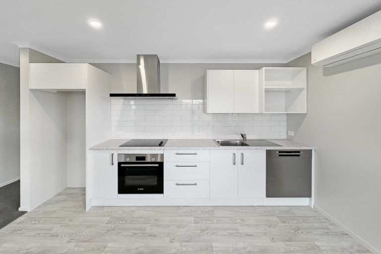 Photo of property in 42 Stackwood Avenue, Woodend, 7691