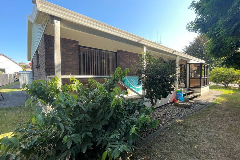 Photo of property in 14 Willowfield Place, Pukete, Hamilton, 3200