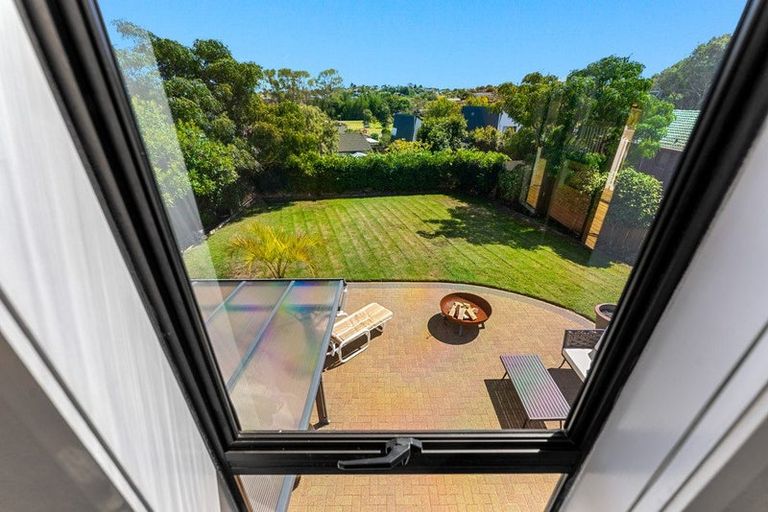 Photo of property in 24 Majesty Place, Half Moon Bay, Auckland, 2012