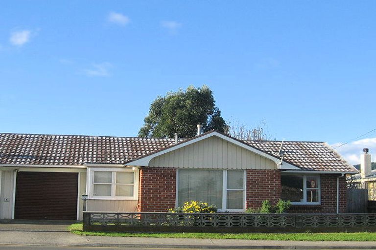 Photo of property in 74 Kapiti Road, Paraparaumu, 5032
