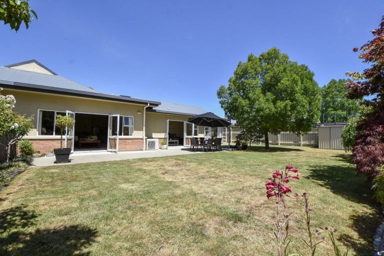 Photo of property in 26 Deller Drive, Carterton, 5713