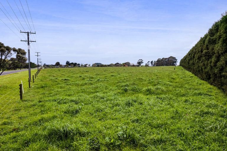 Photo of property in 84 Airport Drive, New Plymouth Airport, New Plymouth, 4373