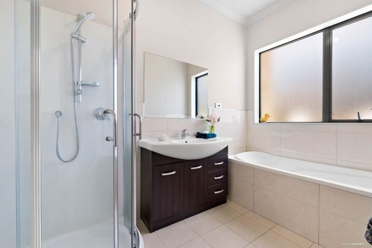Photo of property in 18 Savina Court, Flat Bush, Auckland, 2019