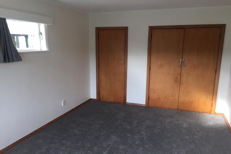 Photo of property in 69 Taylor Terrace, Tawa, Wellington, 5028