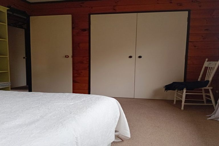 Photo of property in 12 Deller Drive, Carterton, 5713