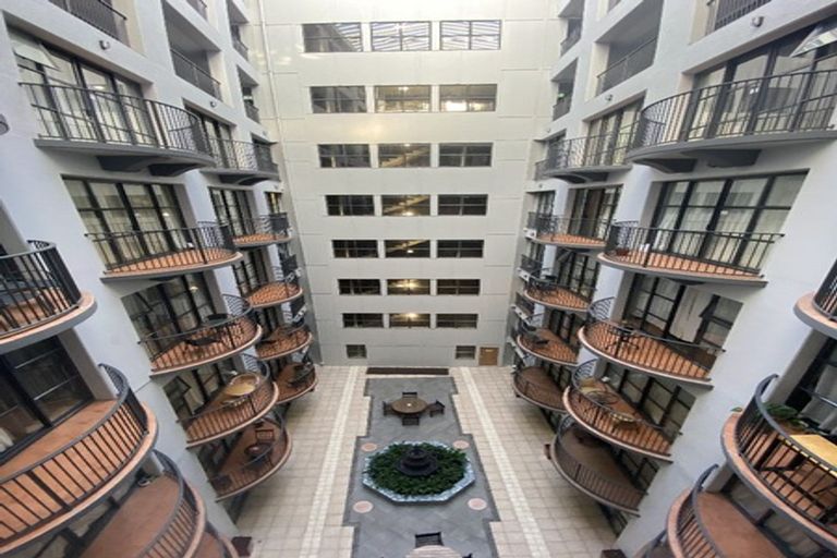 Photo of property in Atrium Towers, 5c/154 The Terrace, Wellington Central, Wellington, 6011
