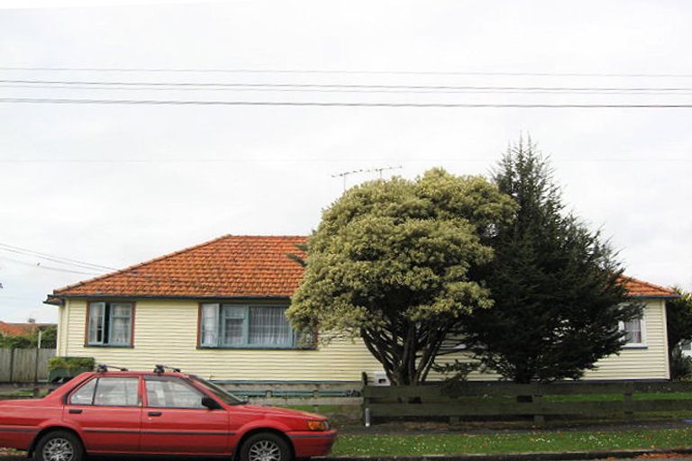 Photo of property in 5 List Street, Welbourn, New Plymouth, 4310