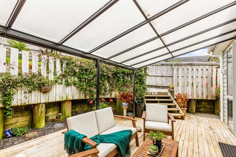 Photo of property in 9 Korihi Drive, Swanson, Auckland, 0614