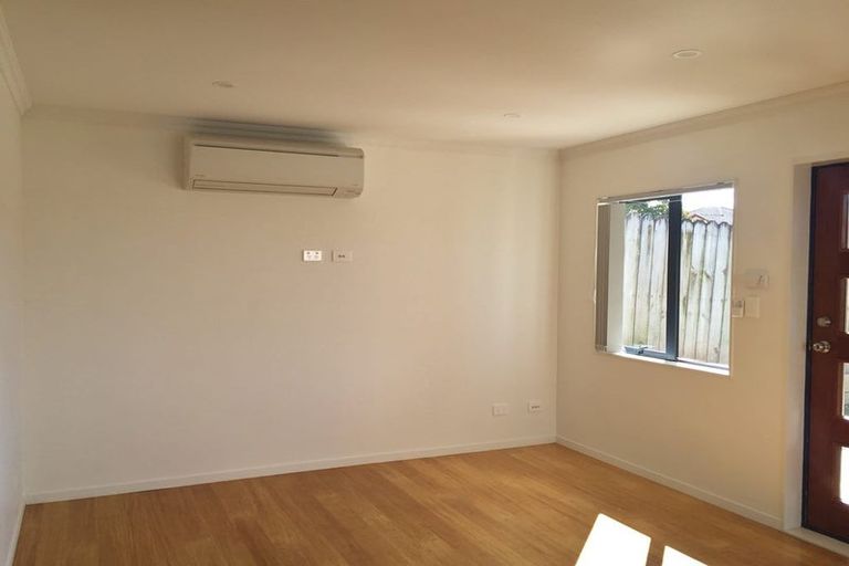 Photo of property in 20 Chieftain Rise, Goodwood Heights, Auckland, 2105