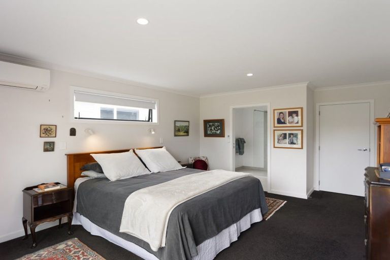 Photo of property in 1 Makura Drive, Papamoa Beach, Papamoa, 3118