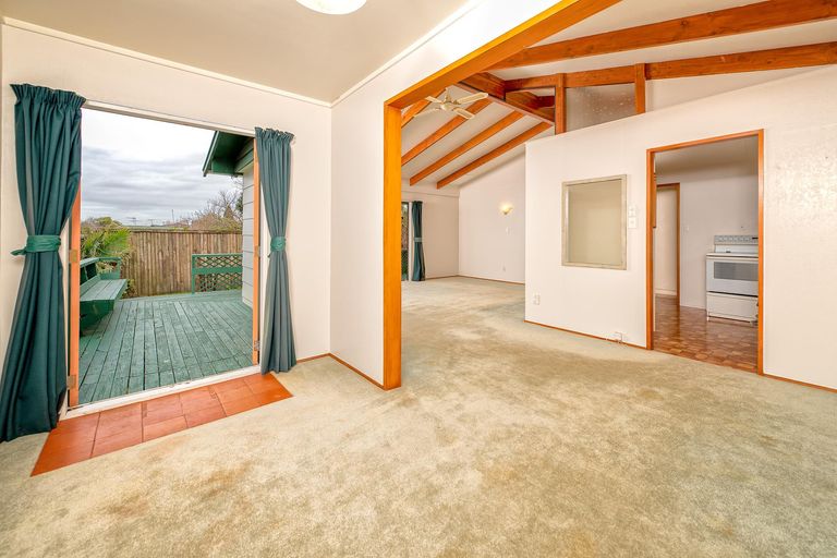 Photo of property in 13 Suwyn Place, Weymouth, Auckland, 2103