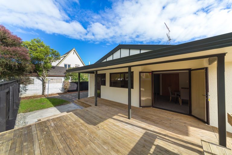 Photo of property in 40 Weston Avenue, Roslyn, Palmerston North, 4414