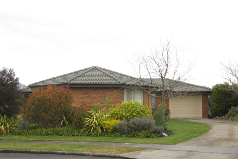 Photo of property in 28 Newfield Drive, Fairview Downs, Hamilton, 3214