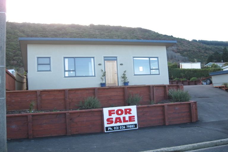 Photo of property in 5 Monowai Road, Ravensbourne, Dunedin, 9022