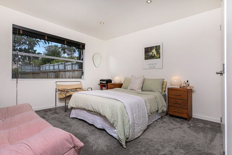 Photo of property in 20a Hebron Road, Waiake, Auckland, 0630