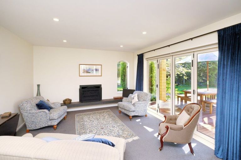 Photo of property in 10 Newton Place, Amberley, 7410