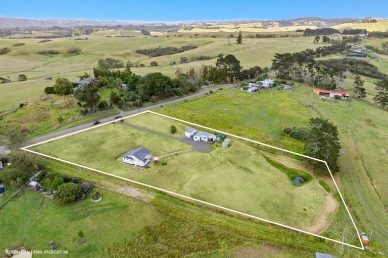 Photo of property in 100 Evans Road, South Head, Helensville, 0874