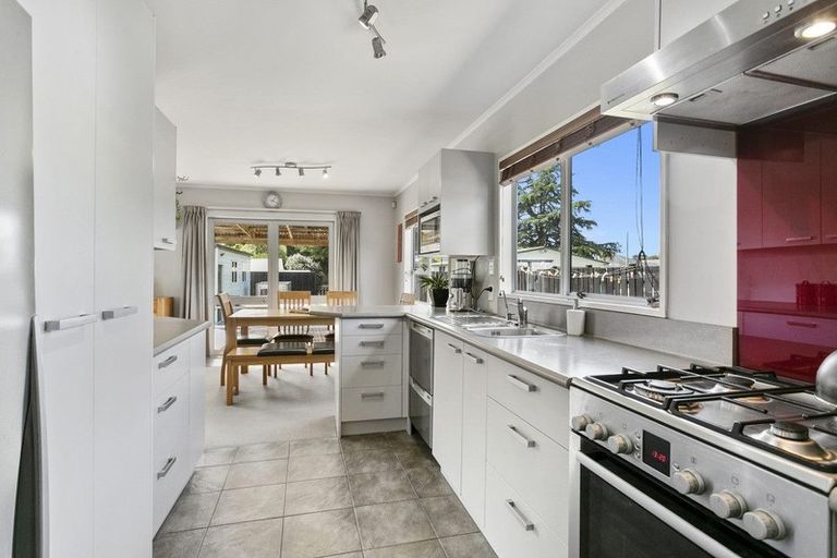 Photo of property in 16 Sheridan Crescent, Leamington, Cambridge, 3432