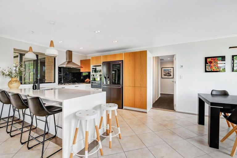 Photo of property in 8a Astrolabe Place, Gulf Harbour, Whangaparaoa, 0930