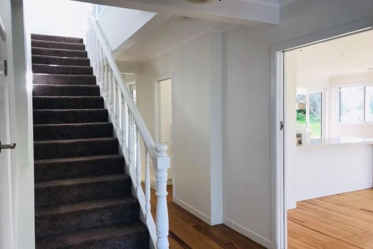 Photo of property in 12 Channel View Road, Campbells Bay, Auckland, 0630