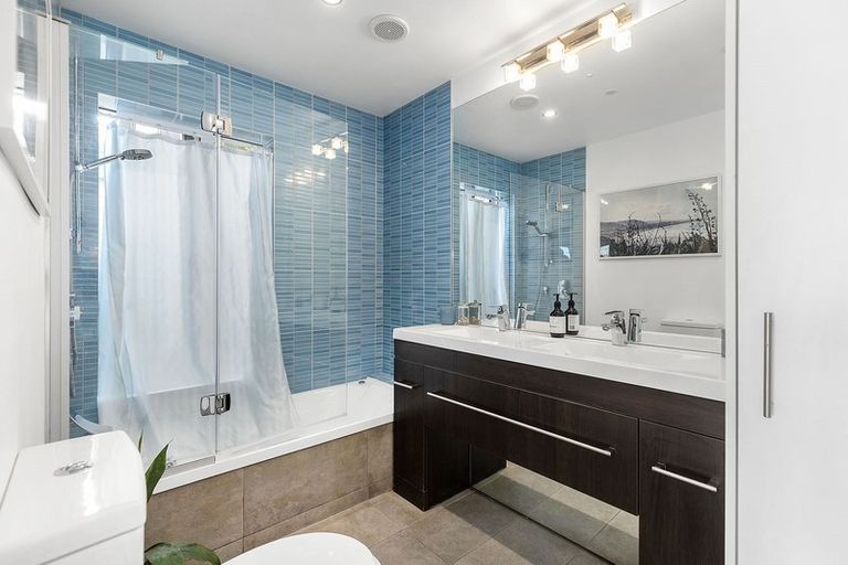 Photo of property in 77 Moana Road, Plimmerton, Porirua, 5026