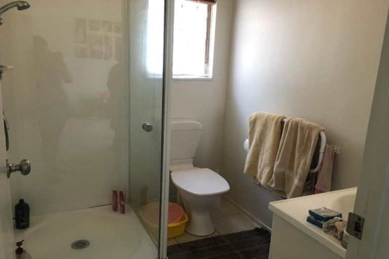 Photo of property in 53 Brashier Circle, Sunnyvale, Auckland, 0612