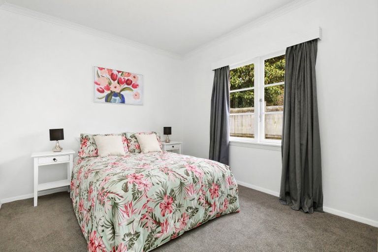 Photo of property in 12 Raukawa Grove, Trentham, Upper Hutt, 5018