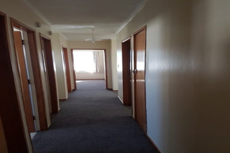 Photo of property in 121 Jamaica Drive, Grenada North, Wellington, 5028